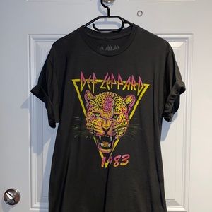 Def Leppard t shirt